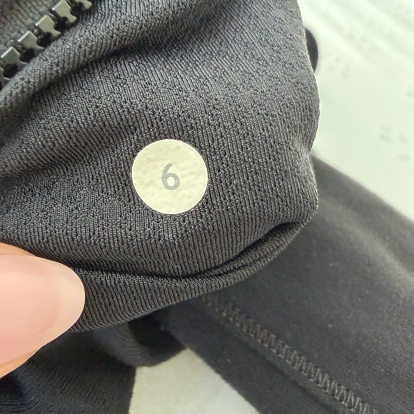 Lululemon Zip‑Up Jacket - Picture 6 of 6